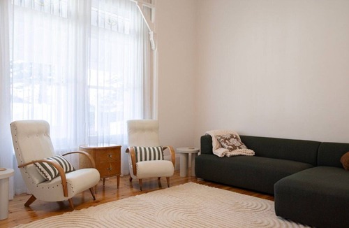 Henley Beach Resort | Belle Escapes - Henley’s Coastal Charm