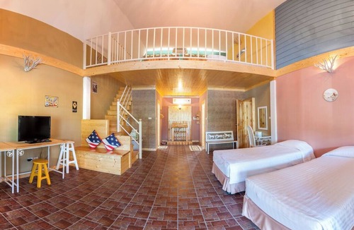 Khanong Phra Hotel | Belmont Village