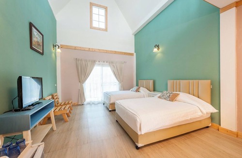 Khanong Phra Hotel | Belmont Village