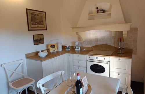 Palaia House | BELVEDERE HOUSE with fenced garden and private pool in panoramic location
