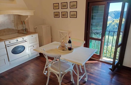 Palaia House | BELVEDERE HOUSE with fenced garden and private pool in panoramic location