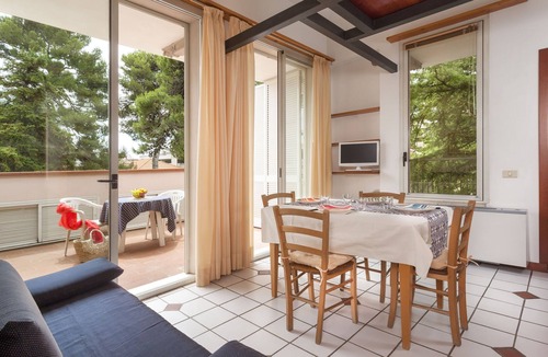 Alba House | Belvilla by OYO Catalani Trilo