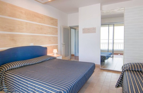 Fogliano Marina Apartment | Belvilla by OYO Fucini Superior Type A