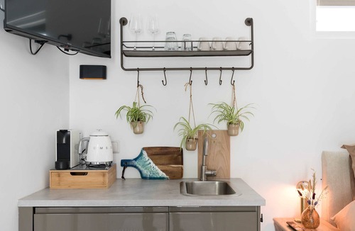 Alkmaar Apartment | Ben Thuis - Alkmaar Private Studio