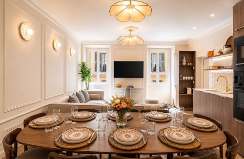 Jean-Medecin Apartment | Best location · Luxury new 5BR · Sleeps 12 · AC