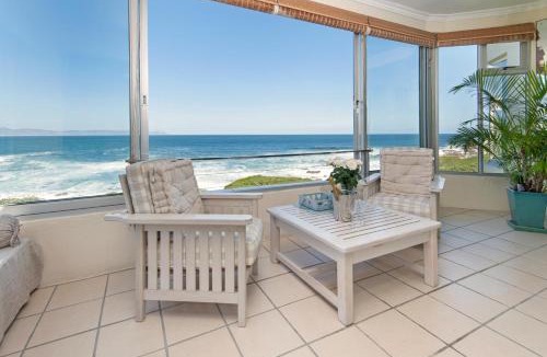Hermanus City-Centre Apartment | Best of Bayview