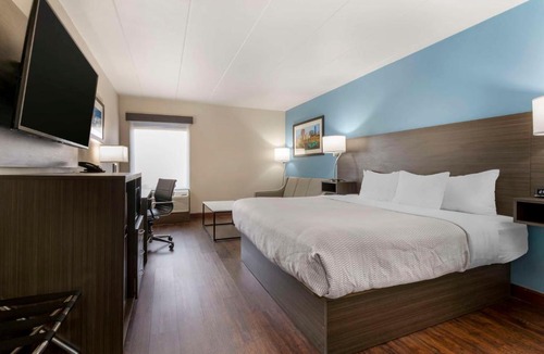 South Holland Hotel | Best Western Plus South Holland Chicago Southland