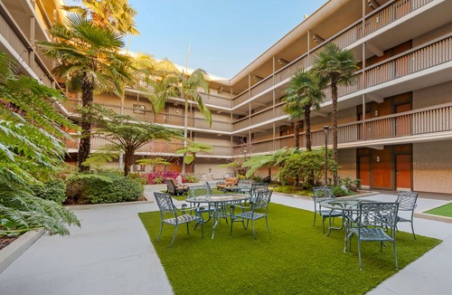 Thousand Oaks Hotel | Best Western Plus Thousand Oaks Inn