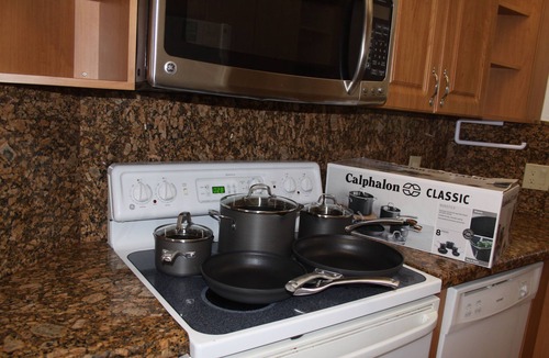 Marathon Cottage | BF Beach Front villa Pool Beach Dock Ocean Sleeps 6 W&D Kitchen Parking WiFi BBQ