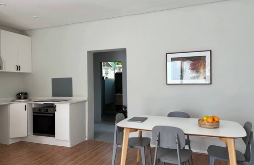 Greater Johannesburg Metropolitan Area House | Bheka Guest House Parktown North, Johannesburg