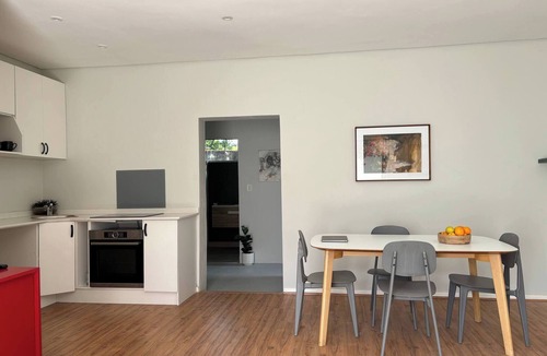 Greater Johannesburg Metropolitan Area House | Bheka Guest House Parktown North, Johannesburg