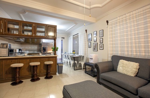 El Centenario House | Big 14pax home perfect for big families w/pool