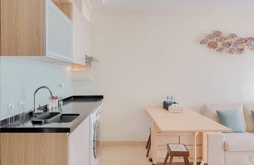 Cikini Apartment | Big and Cozy 1BR with Working Room Menteng Park Apartment