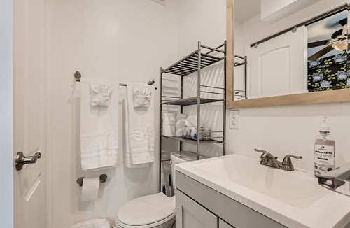 Ellicott City Apartment | BLISSSFUL STUDIO W/ PRIVATE ENTRANCE & PARKING