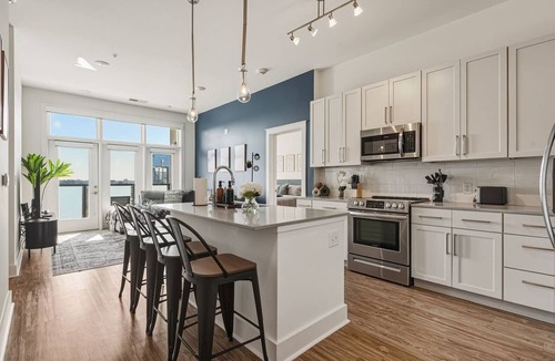 Second Ward Apartment | Blue Haven - Pool, City Views, Free Parking