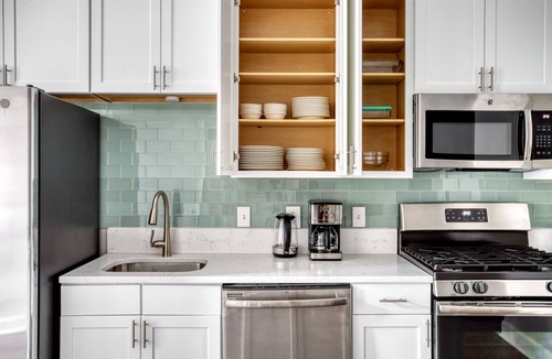 Bethesda House | Blueground | Bethesda, fitness center, nr Cabin John Park