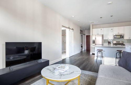 Bethesda Apartment | Blueground | Bethesda, fitness center, nr Cabin John Park