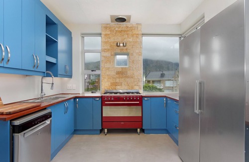 Betty's Bay House | Blueview on Silversand