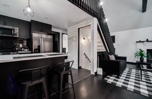 East Stroudsburg Cabin | BLVCK Cabin 2 near Falls w/HotTub, Sauna & Game Room