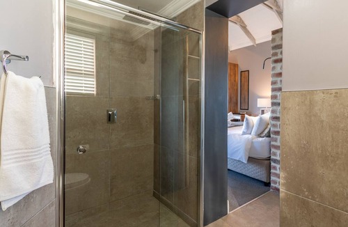 Wilderness House | Boardwalk Lodge - B&B