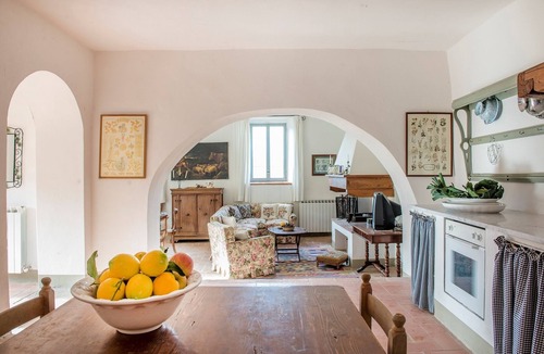 Bucine House | Bòggina, Petrolo winery.Exclusive farmstay with pool and garden.Walk to village.