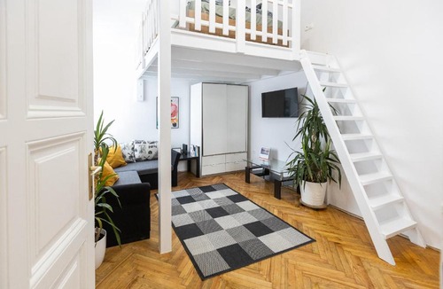 Csarnok negyed Apartment | Boho Flamingo Apartment