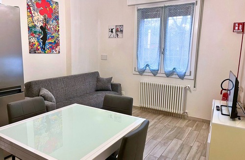Volta Casaralta Apartment | [ Bologna Confort 101 ] 5 minutes from the main FAIRS and 20 minutes from the CENTER