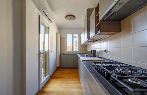 Saragozza-Porto Apartment | BolognaCentro 2Bedr and Terrace Near Central Station