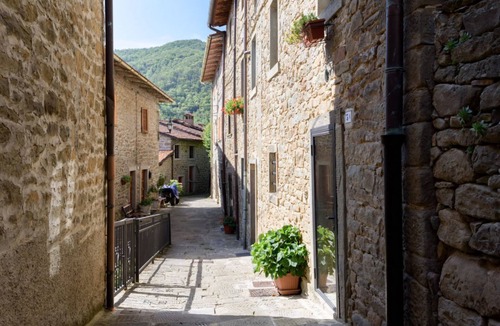 Raggiolo Apartment | Borgo dei Corsi - VERGAIO 6 Apartment