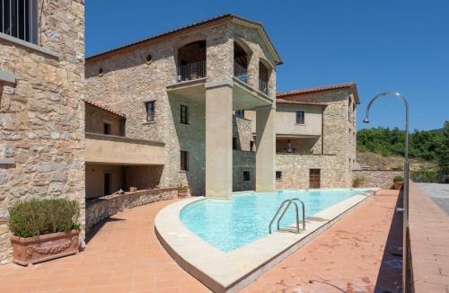 Gaiole in Chianti Apartment | Borgo di Gaiole - Casa Julietta - apartment with a view & travel guide