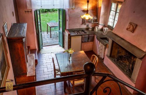 Calenzano House | Borgo Medievale di Poggio Alla Pieve Relais, Food & Art