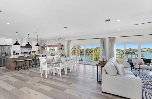 Marathon Cottage | Brand new 5bed/6Bth pool w/76 ft of Dockage- 2 Homes Next Door Available as well