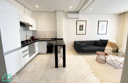 Sidi Dhrif Apartment | BRAND NEW: Heart of La Marsa next to parc Essaada