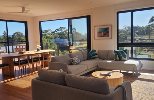 Bawley Point House | Brand new home in Bawley, private setting, walk to Bawley Point beach.