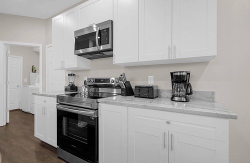 Bridgewater Crossing House | Brand New Themed Home With an Amazing Lake View 11