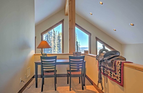 Quandary Village House | Breckenridge 'Sky Lodge' w/Hot Tub + Gas Grill!