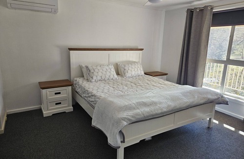 Jerangle House | Bredbo Farm Stay