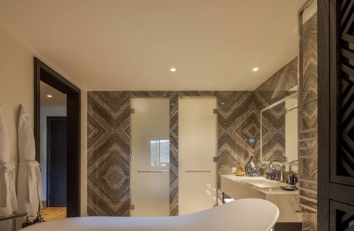 Tor Hotel | Bright Room w/Balcony & Mountain Breeze – Ideal Space to Recharge