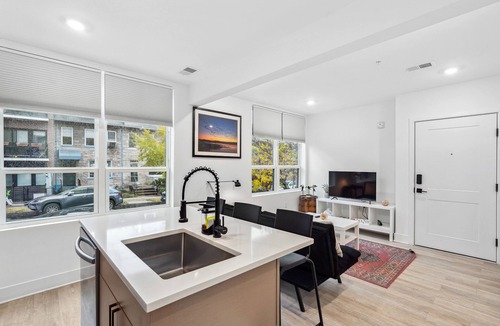 Brookland Bed & Breakfast | Brookland Getaway Steps from Shops & Dining