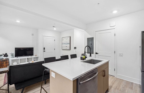 Brookland Bed & Breakfast | Brookland Getaway Steps from Shops & Dining
