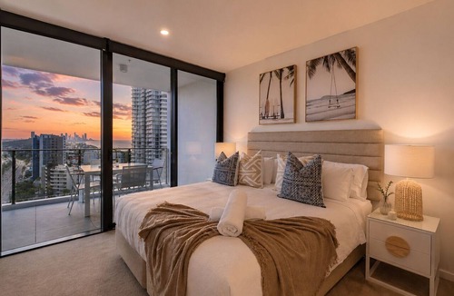 Burleigh Heads Apartment | Burleigh Seaside Sanctuary. Sea Views, Pool, Gym, BBQ Area, steps from beach.