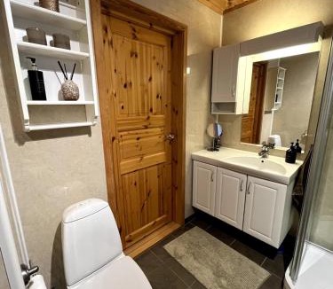 Amot House | Cabin at Furutangen - 3 bedroom family cabin