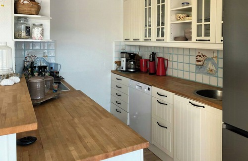 Drobak House | Cabin with sea views and beach access near Drøbak