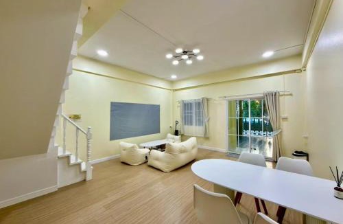 Nai Mueang Apartment | Caesar's Corner 3 Bedroom House