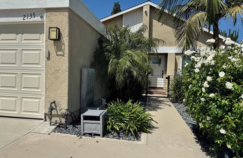 Simi Valley House | Cali Dreamin': Home Bordering Los Angeles/Ventura