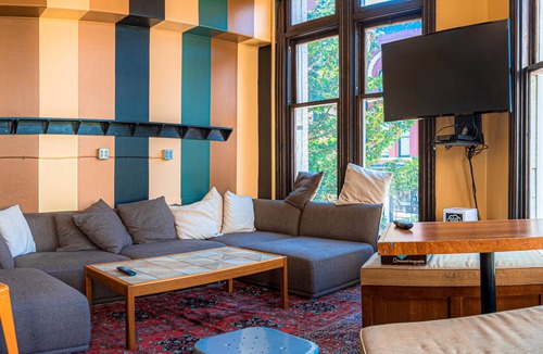 Gastown Hostel | Cambie Hostel Gastown