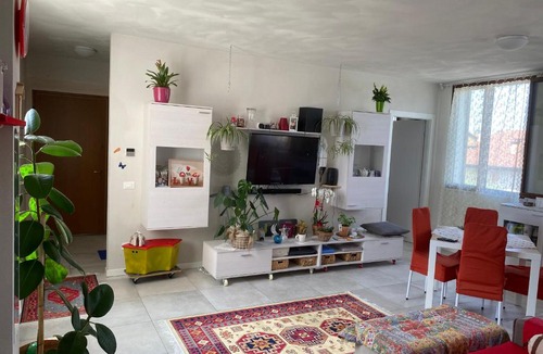 Peschiera del Garda House | Camera Monica