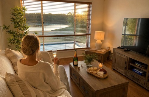 Harrison House | Canberra Stylish Escape