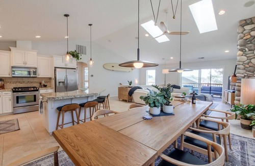 Tolovana Park House | Cannon Beach Retreat, 3 King Beds, Chef's Kitchen, Outdoor Lounge, Walk to Beach