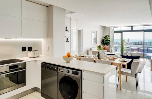 Cape Town City Centre Apartment | Cape Town Deluxe City Apartment Hafen Views